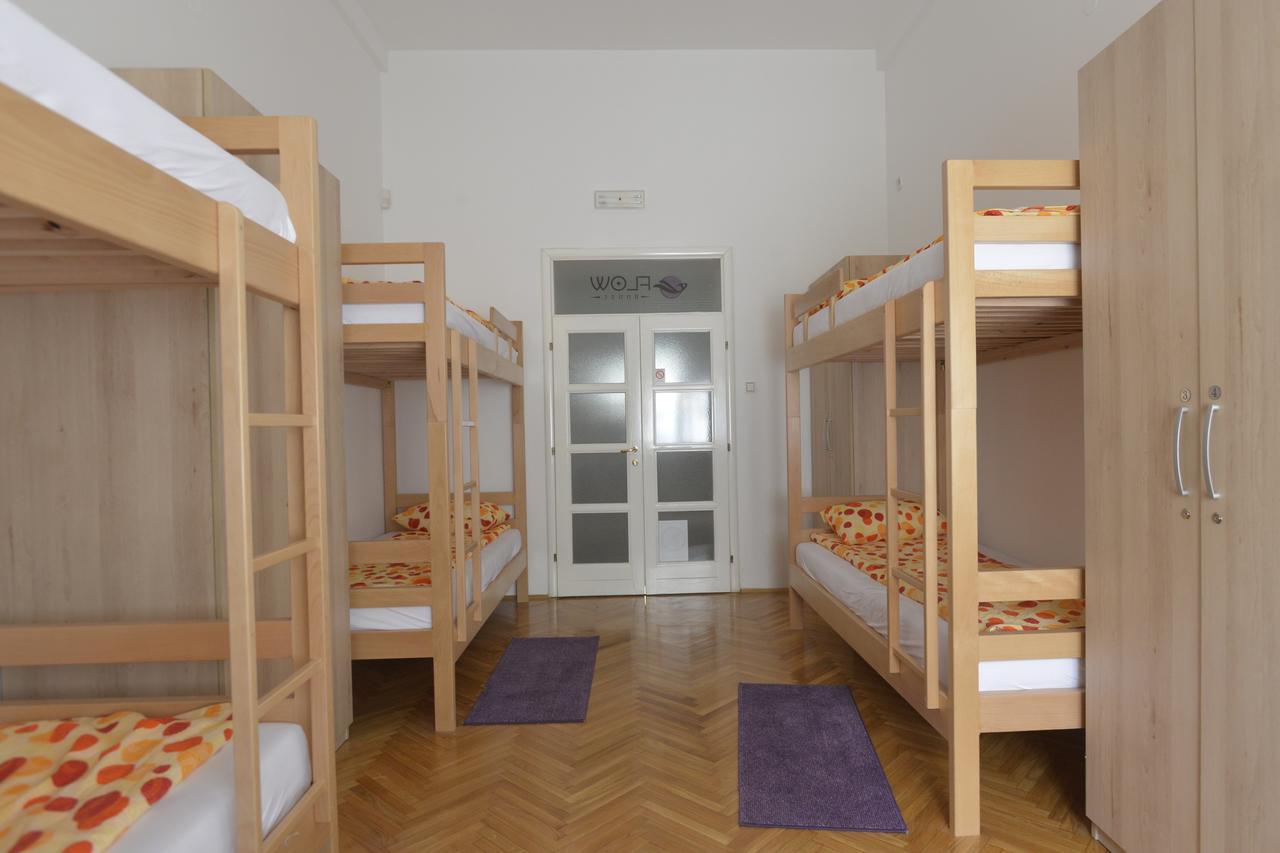 Hostel Flow House Centar نوفي ساد المظهر الخارجي الصورة